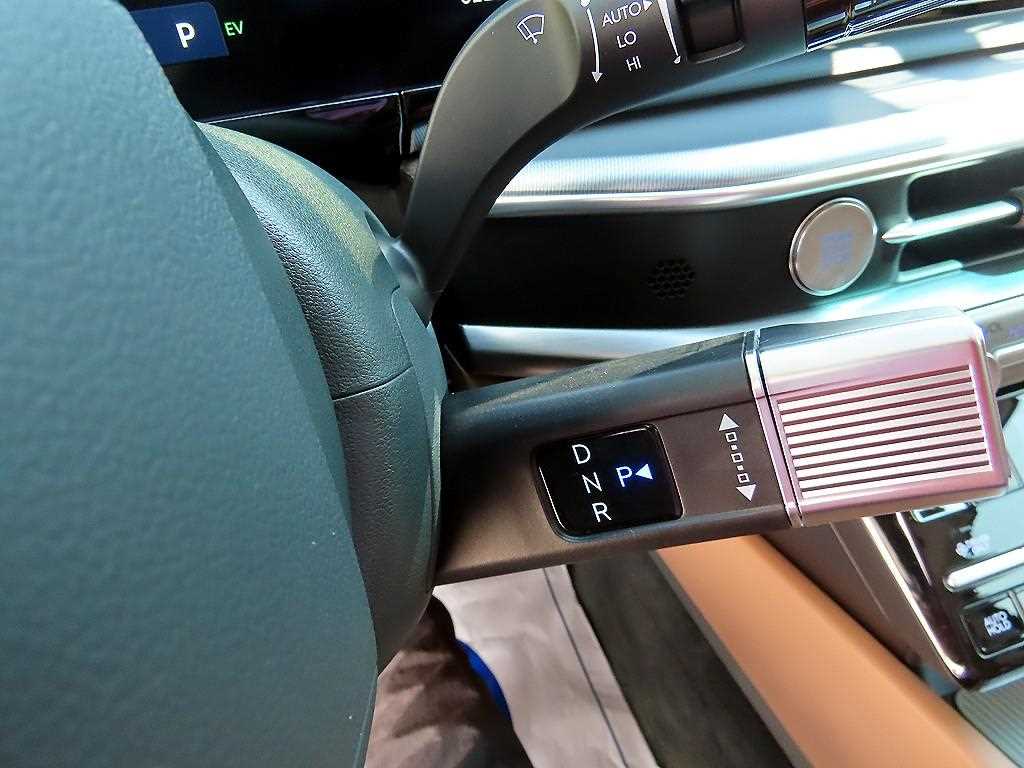 HYUNDAI Grandeur - Vista 12