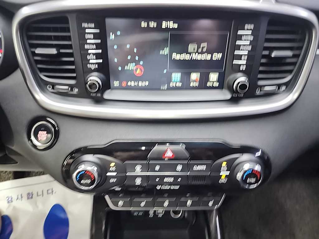 KIA Sorento - Vista 12