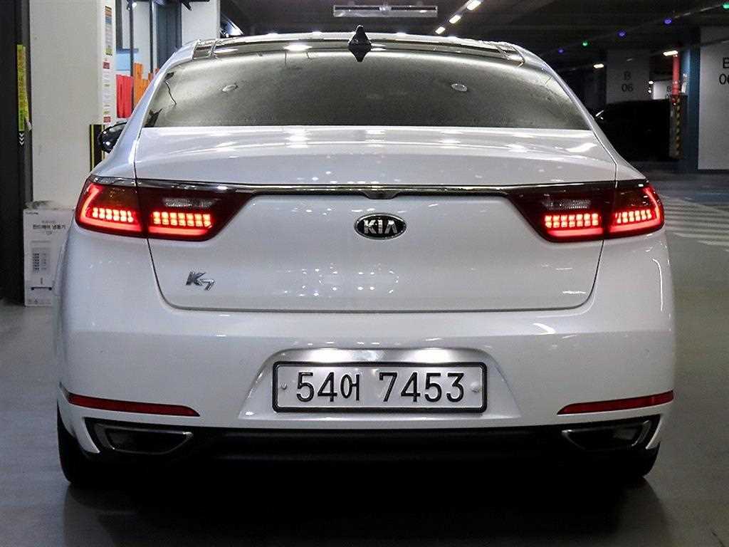 KIA K7 - Vista 7