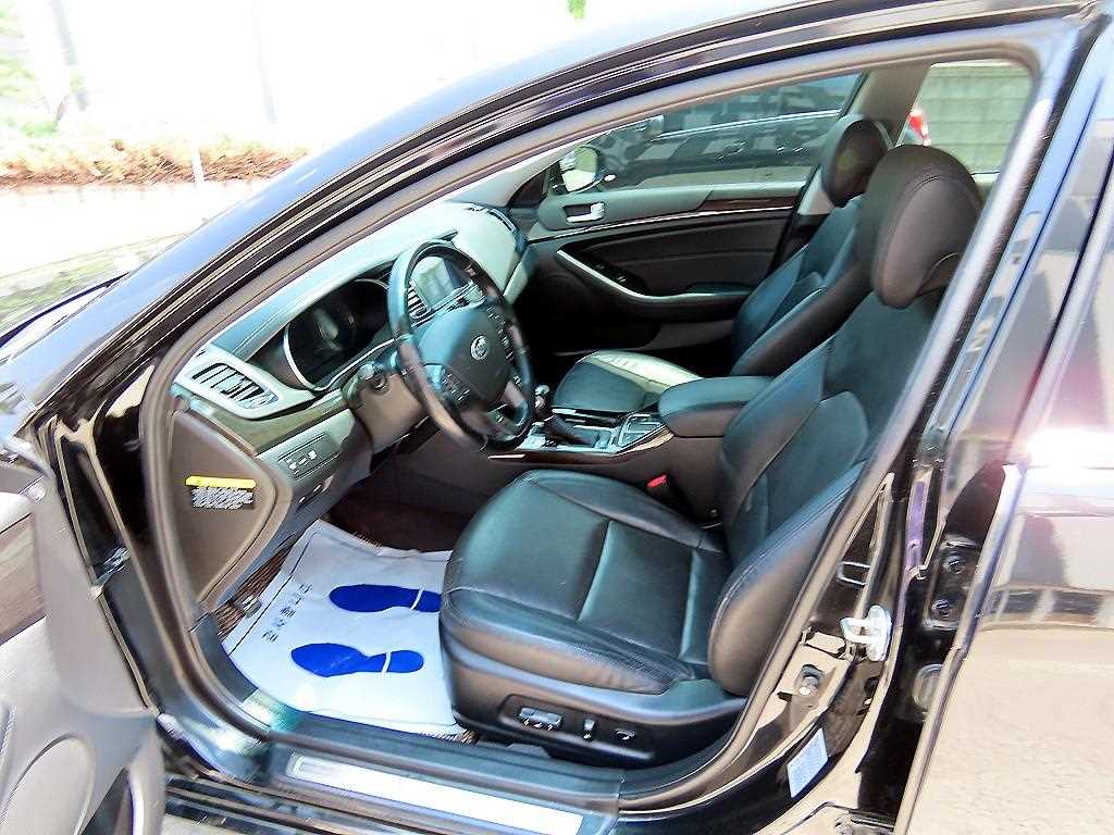 KIA K7 - Vista 7