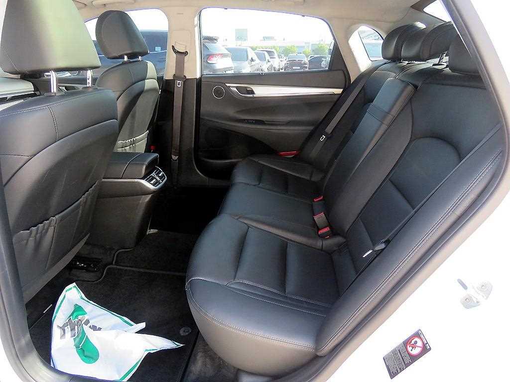 HYUNDAI Grandeur - Vista 9