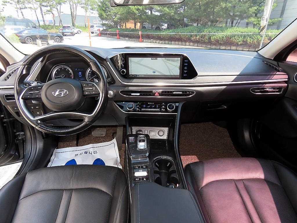 HYUNDAI Sonata - Vista 9