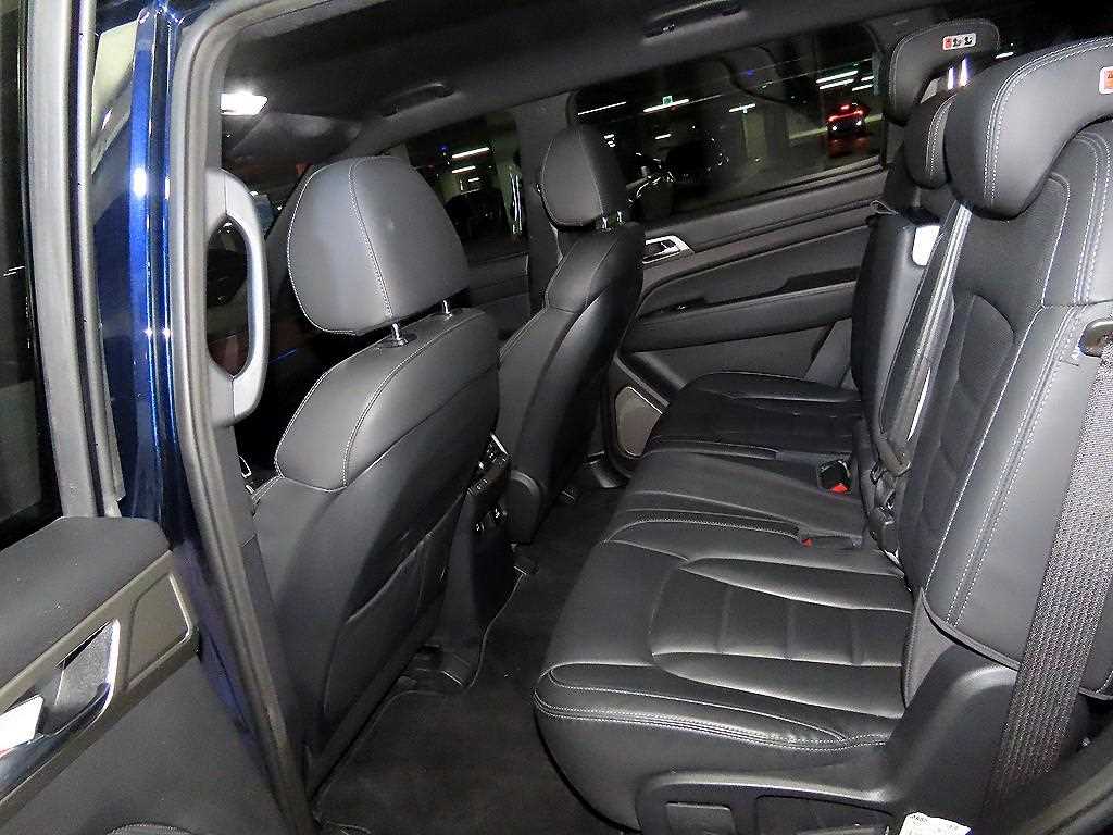 Ssangyong Rexton - Vista 9