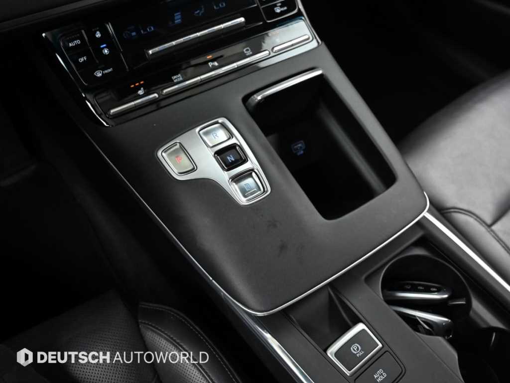 HYUNDAI Grandeur - Vista 11