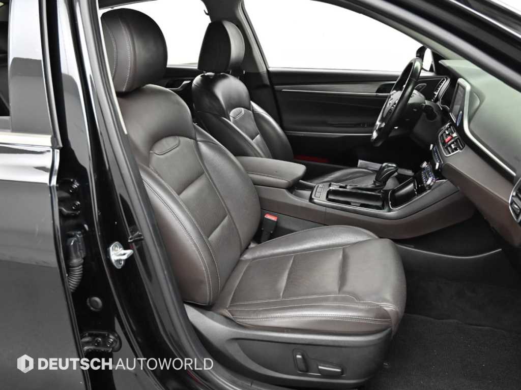 HYUNDAI Grandeur - Vista 12