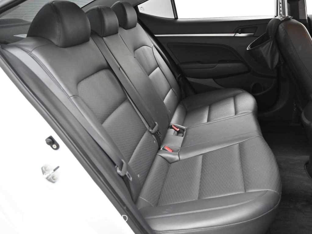 HYUNDAI Avante 2019 Blanco - Importación desde Corea - HF Imports Iquique - Foto 14