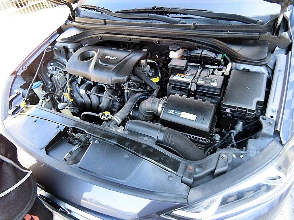 HYUNDAI Avante 2016 Gris - Importación desde Corea - HF Imports Iquique - Foto 20