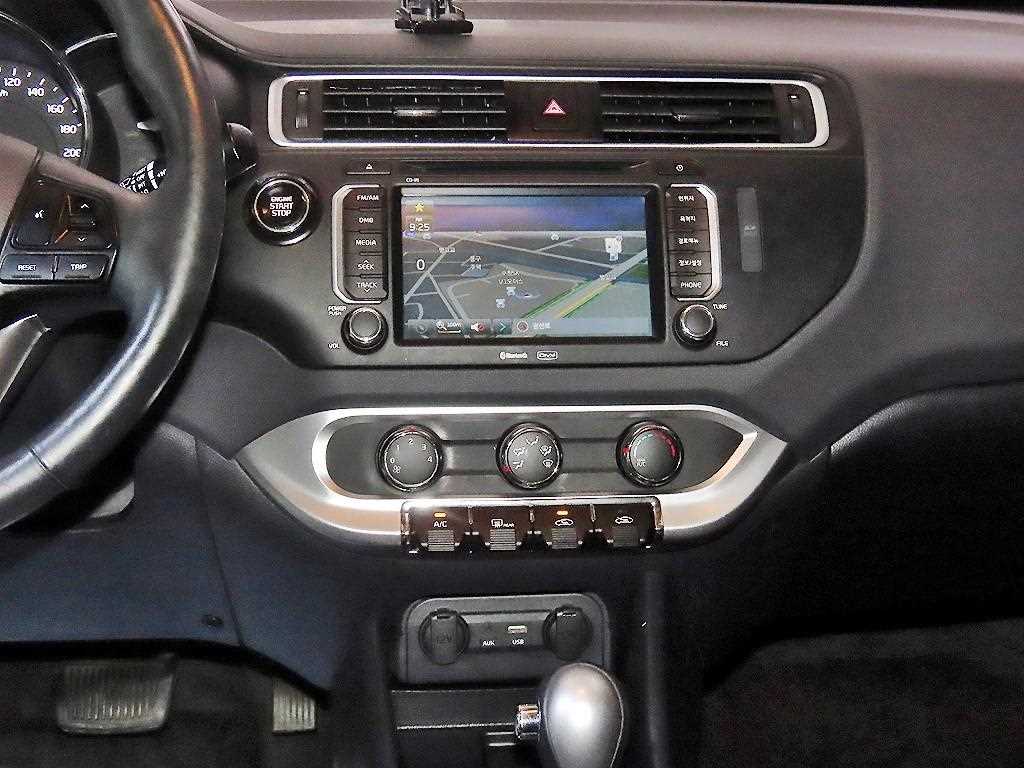 KIA Pride 2016 Blanco - Importación desde Corea - HF Imports Iquique - Foto 13