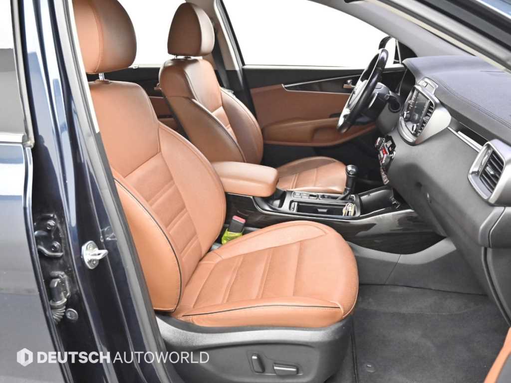 KIA Sorento - Vista 12