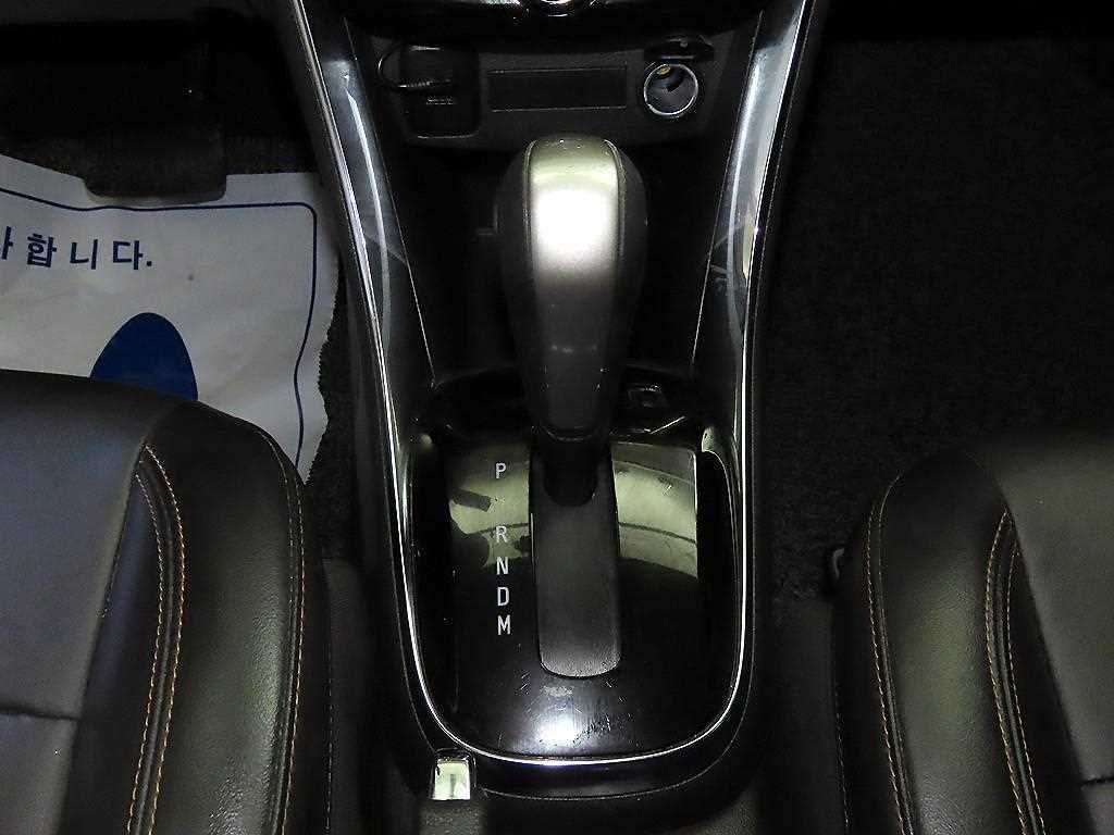 Chevrolet Trax 2018 Blanco - Importación desde Corea - HF Imports Iquique - Foto 14