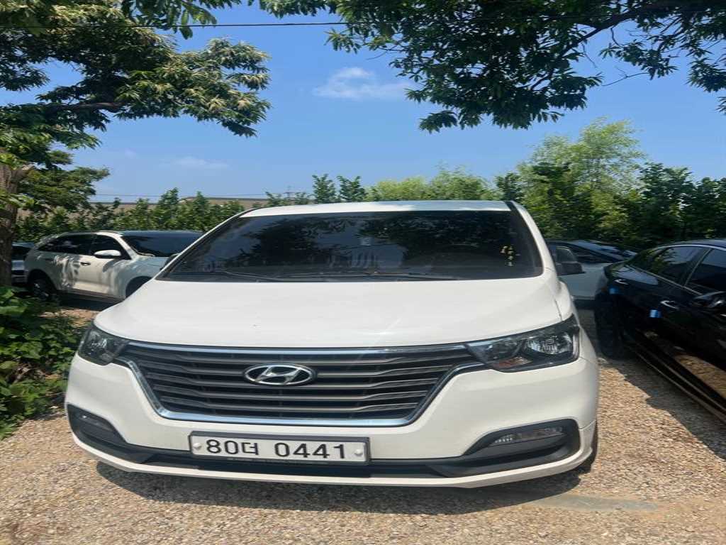 HYUNDAI Starex 2018 Blanco - Importación desde Corea - HF Imports Iquique - Foto 1
