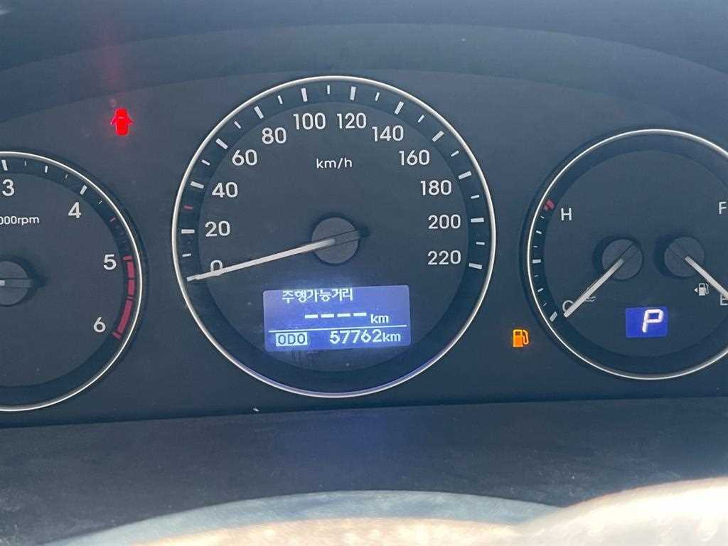 HYUNDAI Starex - Vista 10