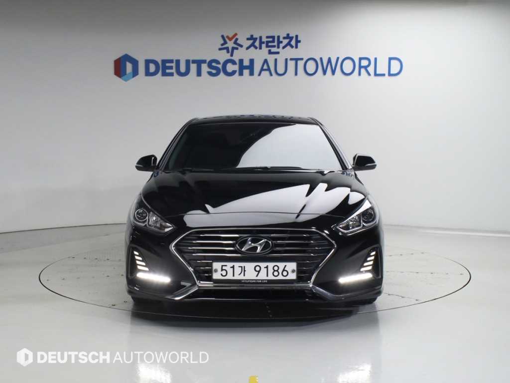 HYUNDAI Sonata - Vista 3