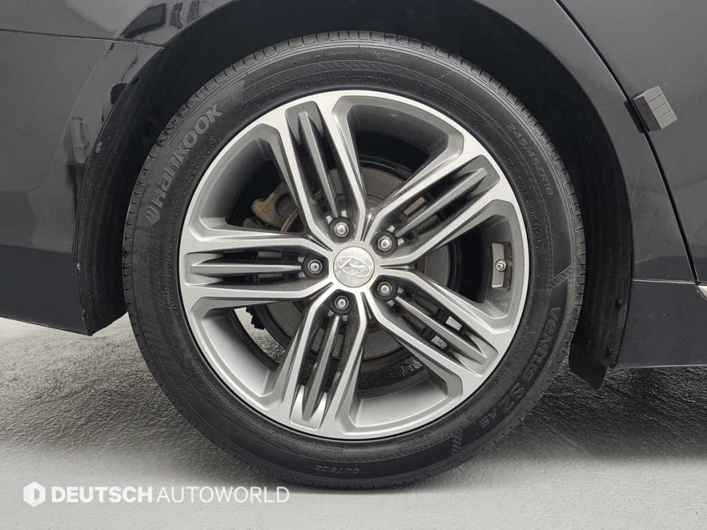 HYUNDAI Grandeur - Vista 7