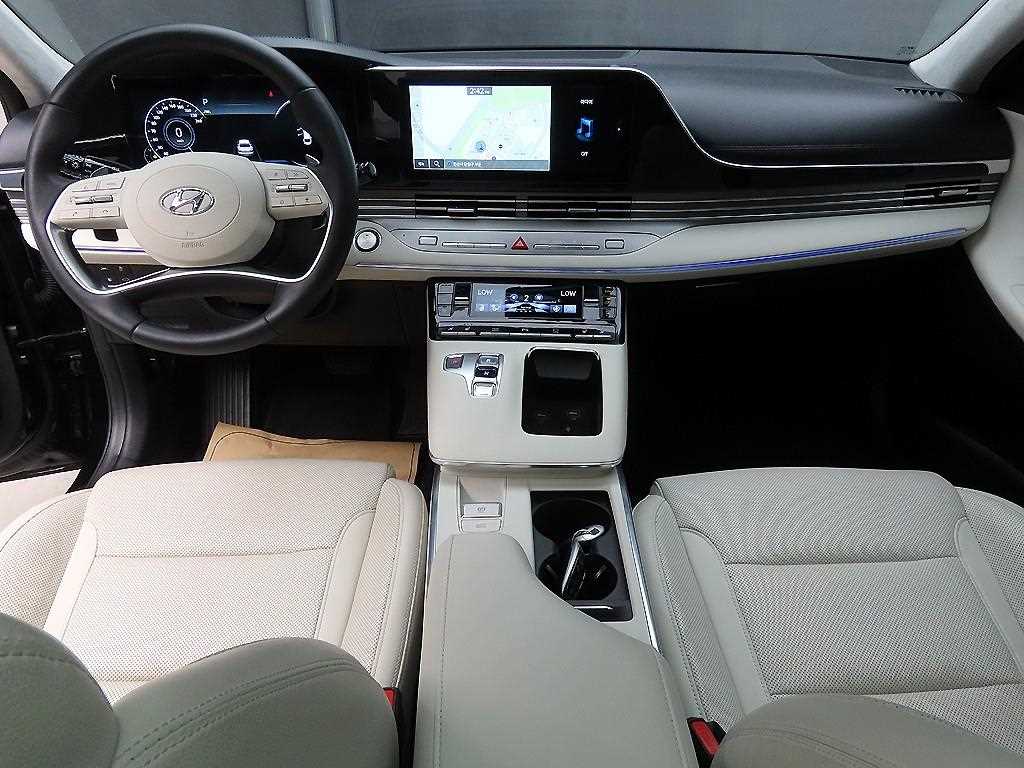 HYUNDAI Grandeur - Vista 9