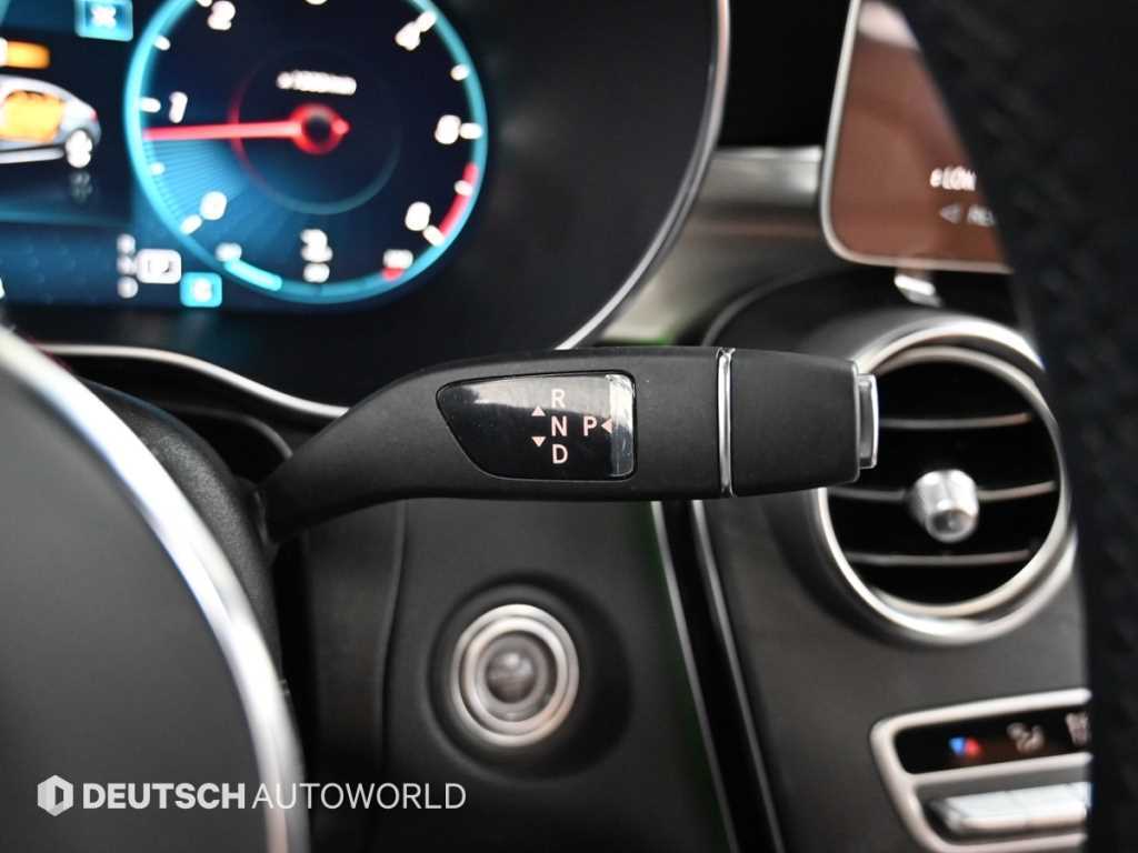 Mercedes Benz GLC Class - Vista 11
