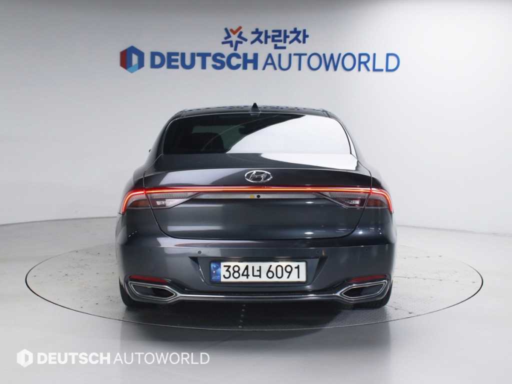 HYUNDAI Grandeur - Vista 6