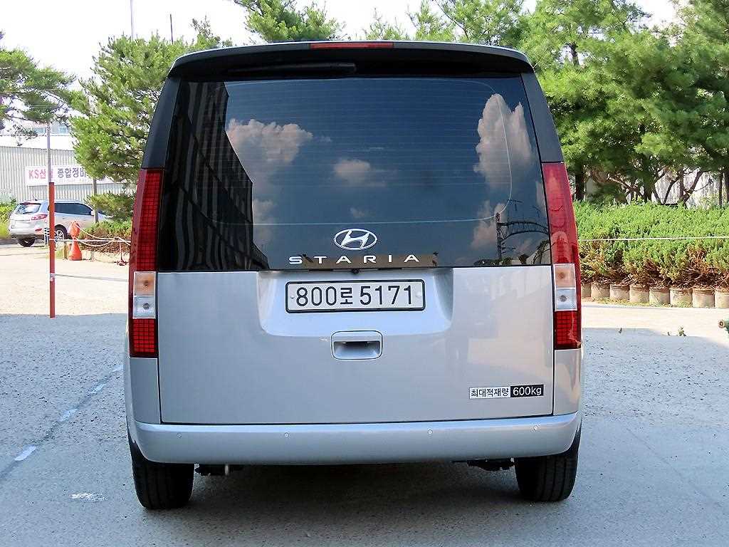 HYUNDAI Staria - Vista 7