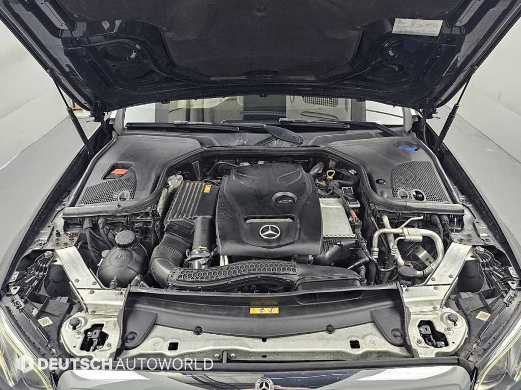 Mercedes Benz E class - Vista 9