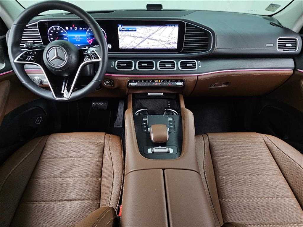 Mercedes Benz GLE Class - Vista 9
