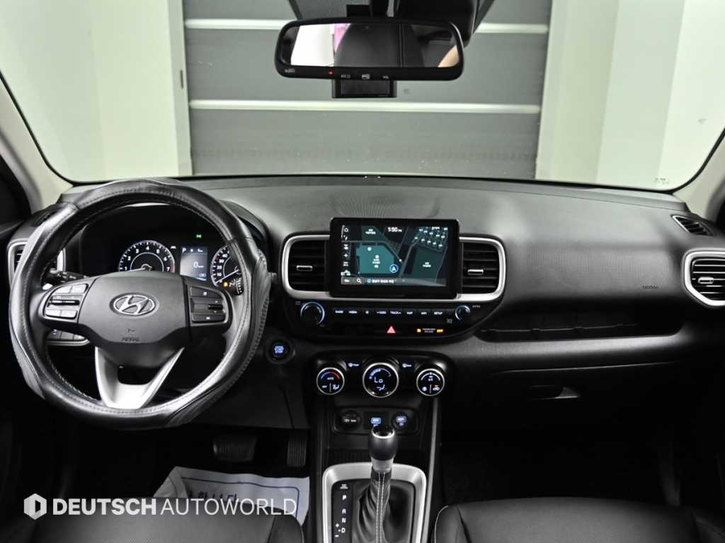 HYUNDAI Venue - Vista 9
