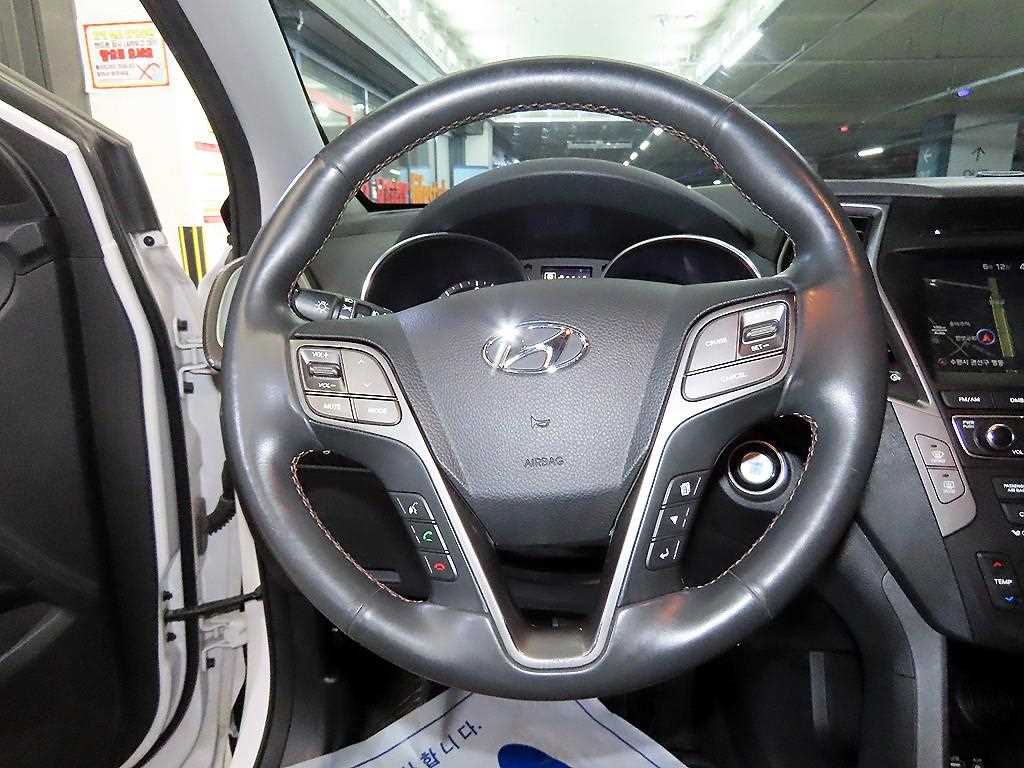 HYUNDAI Santa Fe - Vista 10
