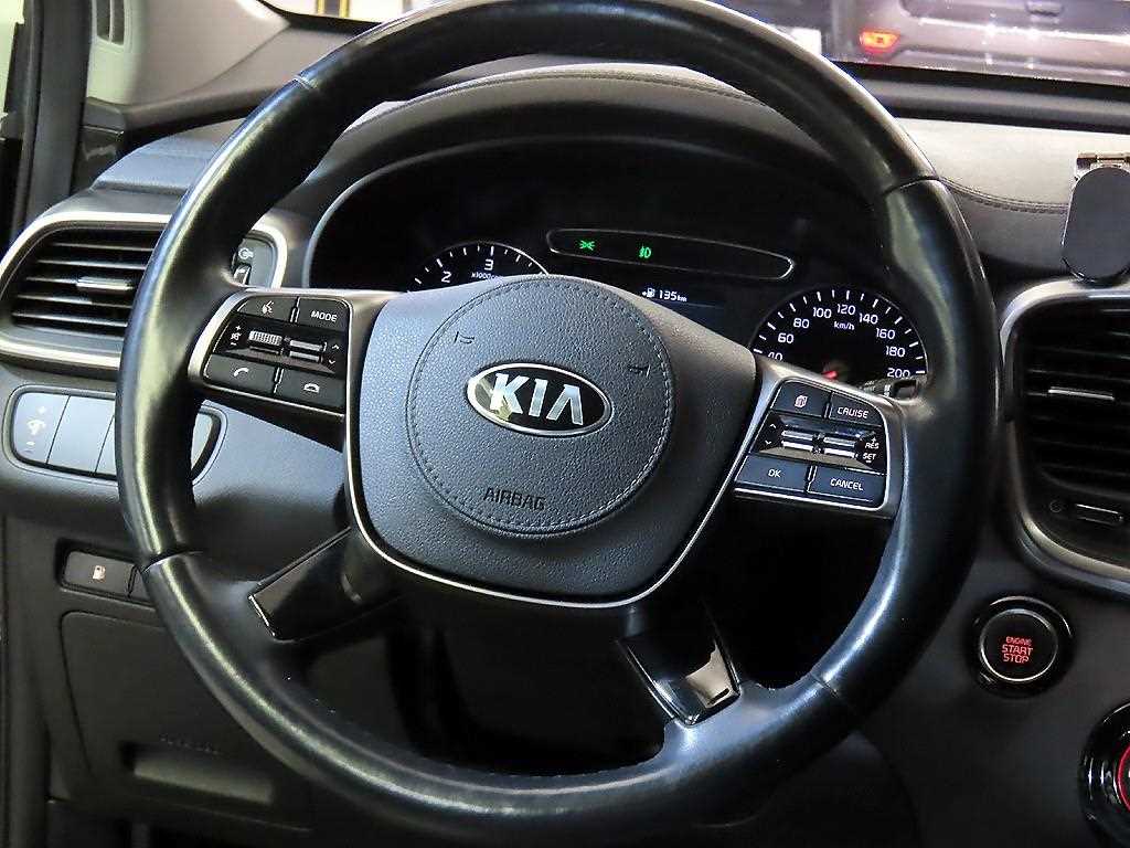 KIA Sorento - Vista 10
