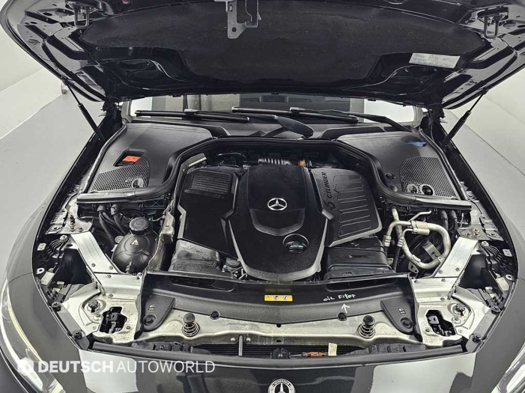 Mercedes Benz CLS Class - Vista 8