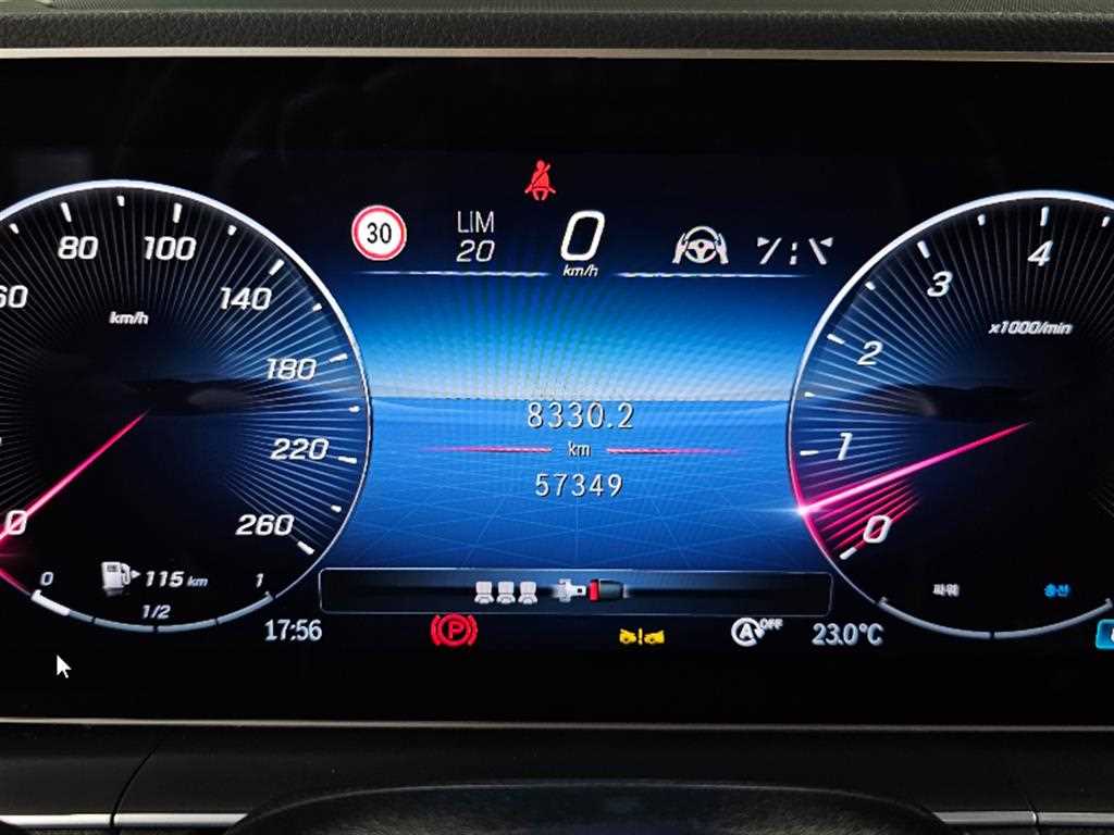 Mercedes Benz GLE Class - Vista 10