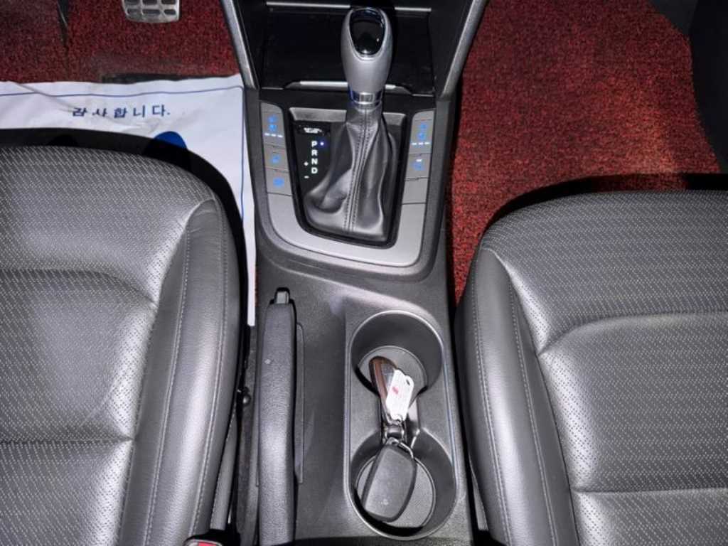 HYUNDAI Avante 2015 Blanco - Importación desde Corea - HF Imports Iquique - Foto 13