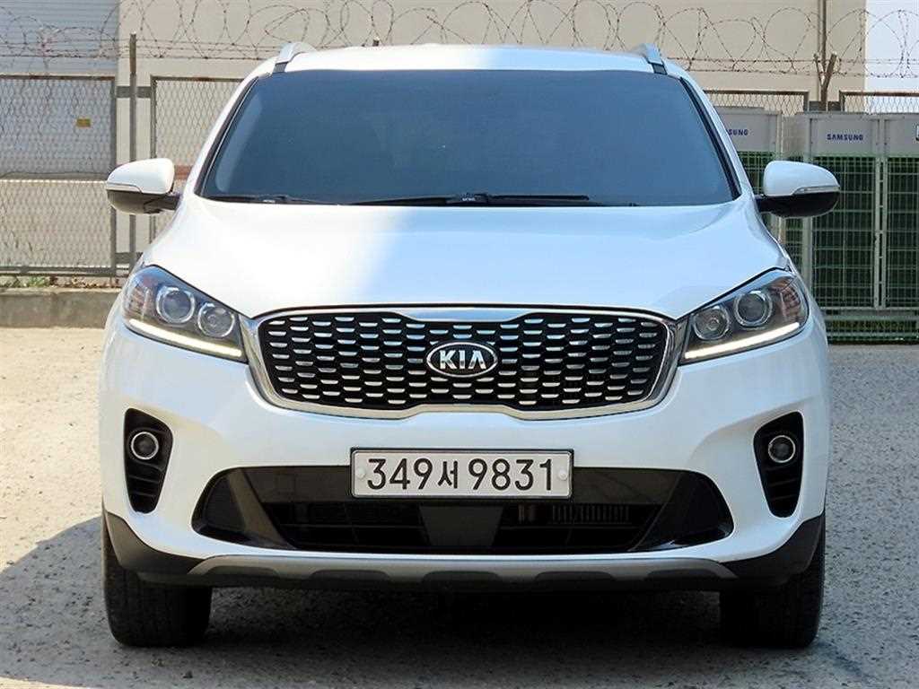 KIA Sorento 2018 Blanco - Importación desde Corea - HF Imports Iquique - Foto 1