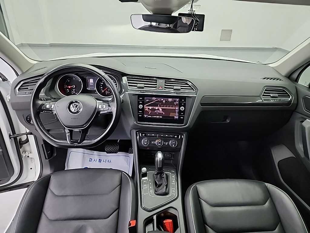 Volkswagen Tiguan - Vista 9