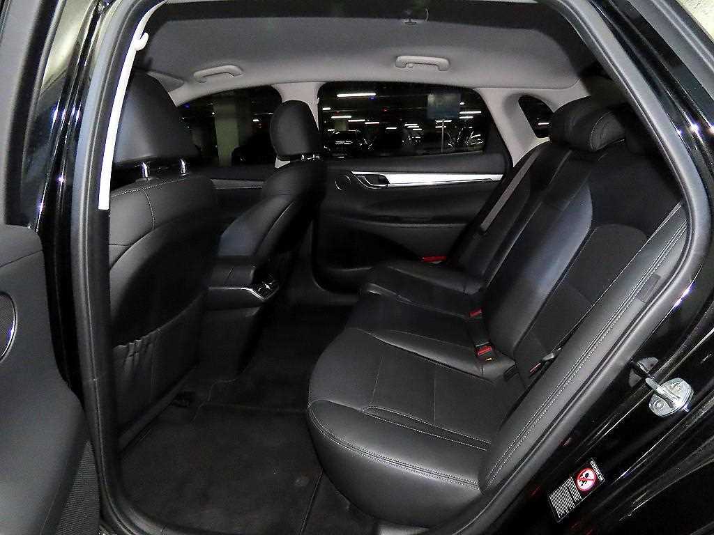 HYUNDAI Grandeur - Vista 9
