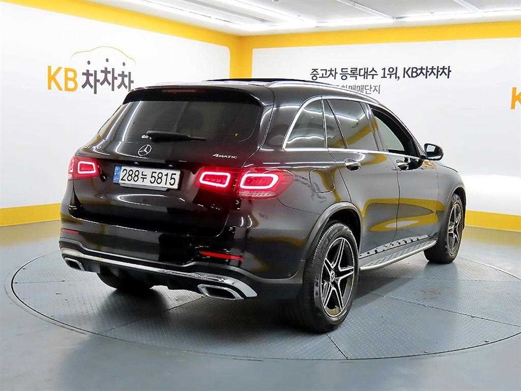 Mercedes Benz GLC Class - Vista 6