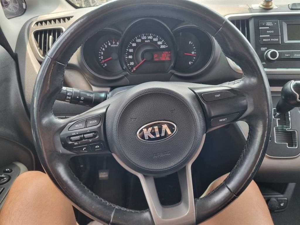 KIA Ray - Vista 6