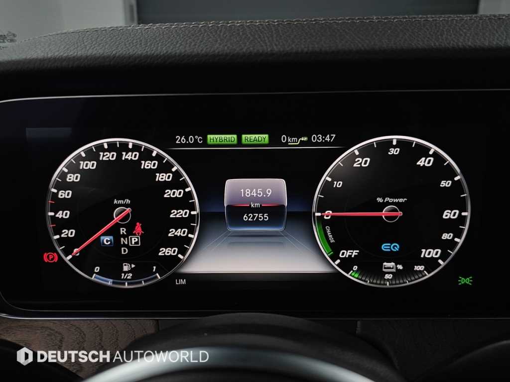 Mercedes Benz E class - Vista 10