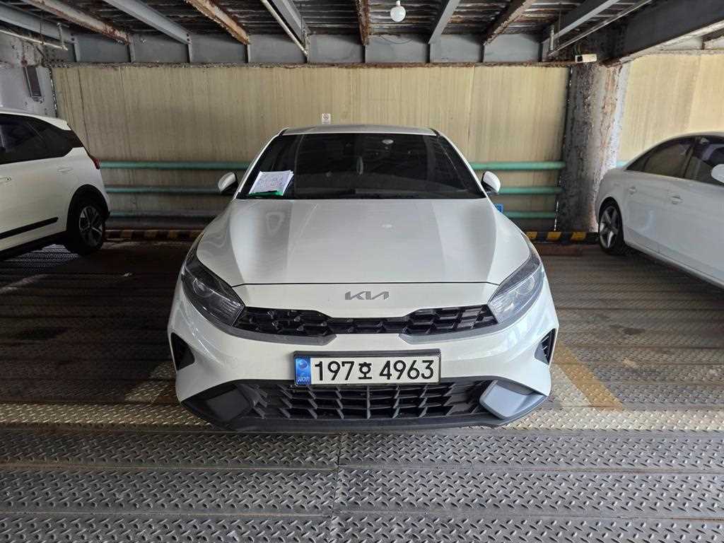 KIA K3 2022 Blanco - Importación desde Corea - HF Imports Iquique - Foto 1
