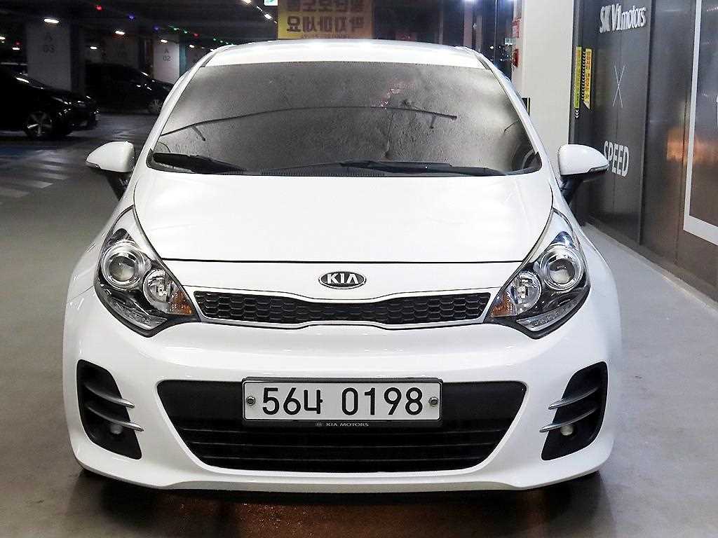 KIA Pride - Vista 2