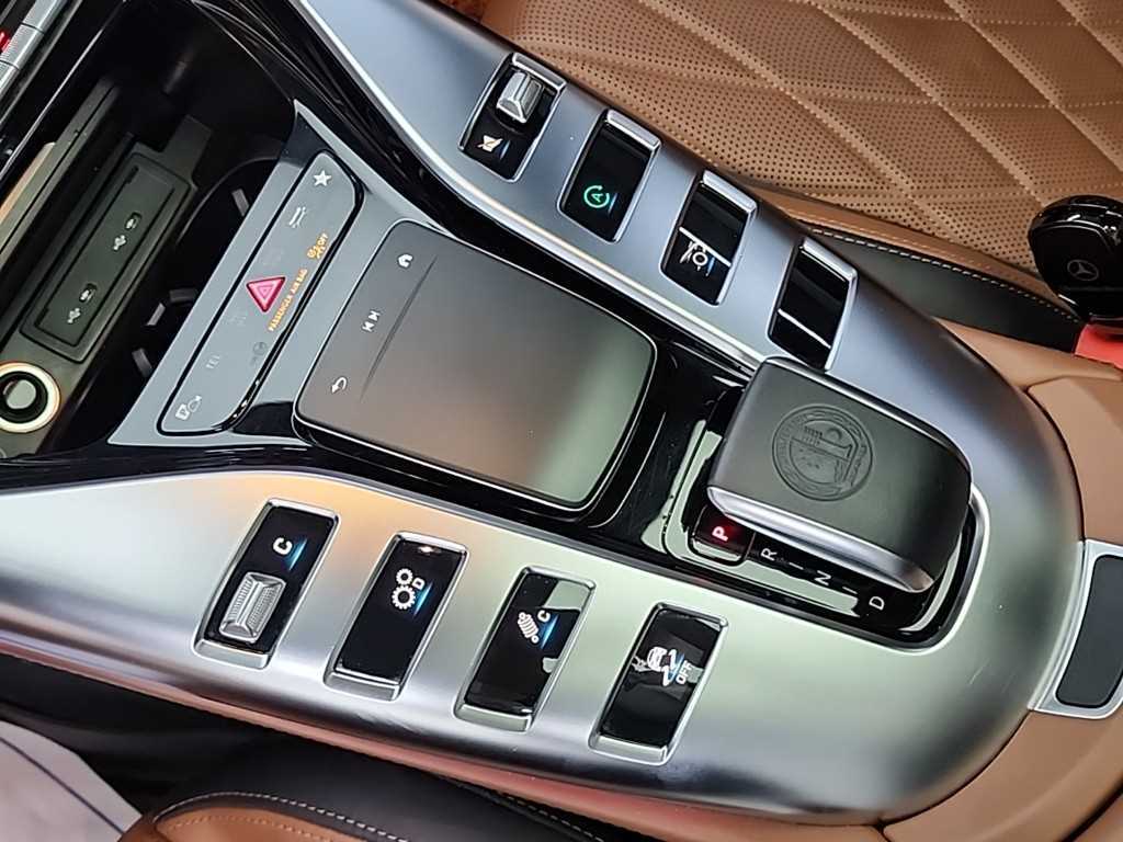 Mercedes Benz AMG GT - Vista 10