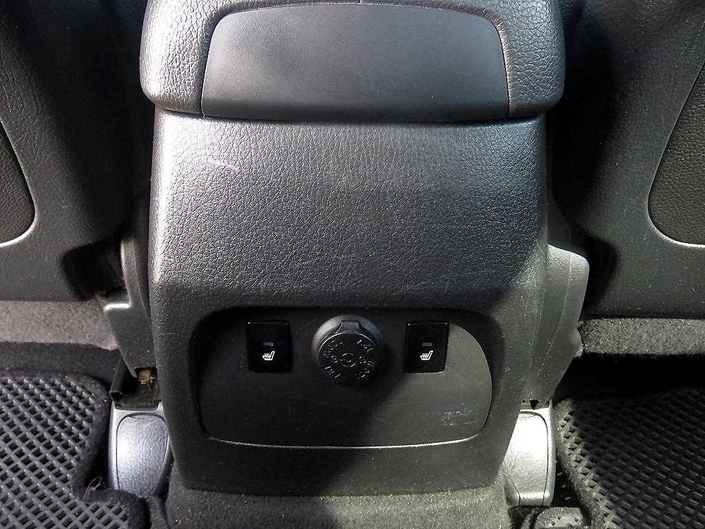 KIA Sorento - Vista 11
