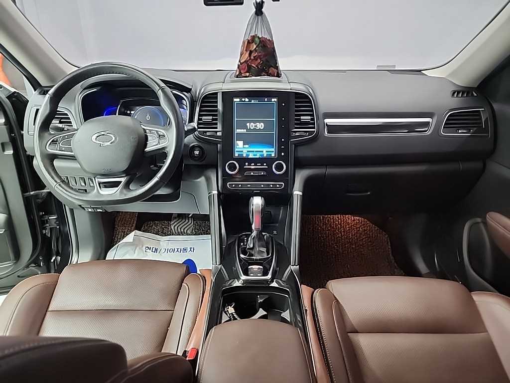 SAMSUNG QM6 - Vista 9