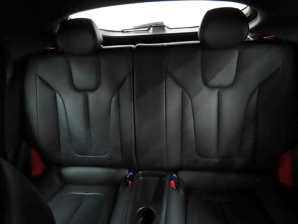 HYUNDAI Veloster - Vista 8