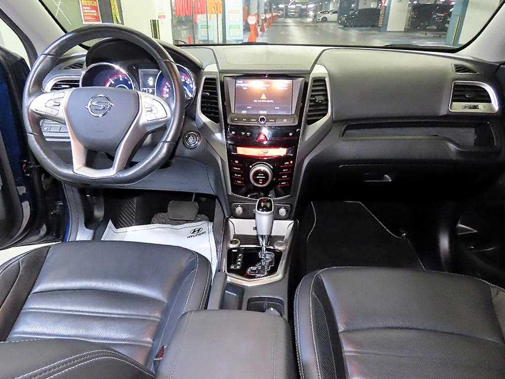 Ssangyong Tivoli - Vista 12