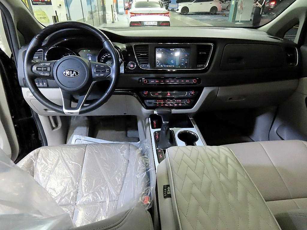 KIA Carnival 2019 Negro - Importación desde Corea - HF Imports Iquique - Foto 13