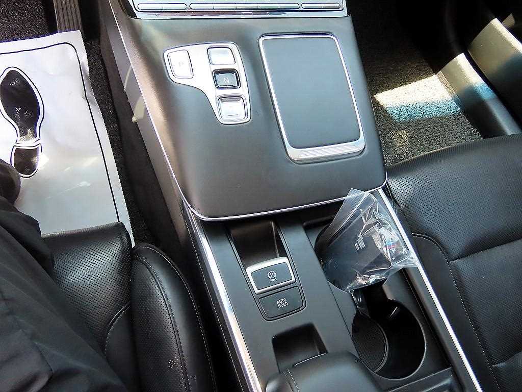 HYUNDAI Grandeur 2020 Negro - Importación desde Corea - HF Imports Iquique - Foto 13