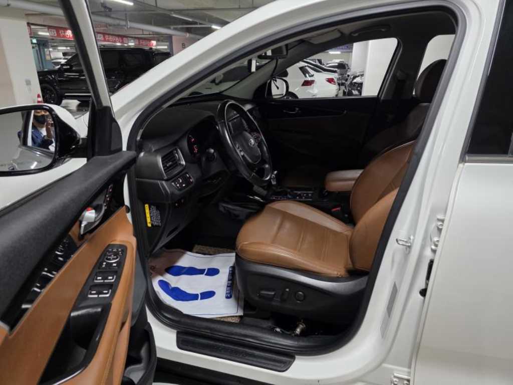 KIA Sorento - Vista 7
