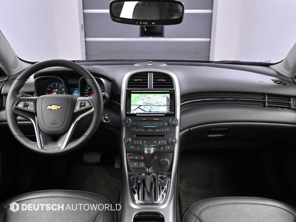 Chevrolet Malibu - Vista 9