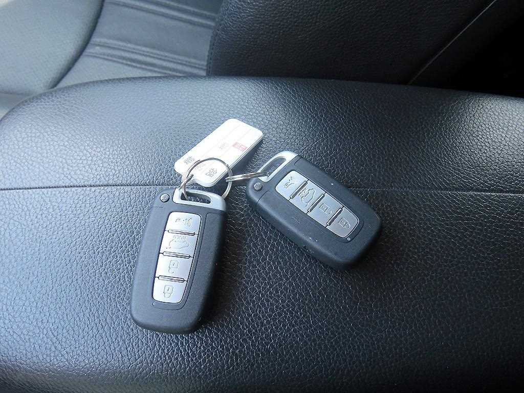 KIA Sorento 2011 Blanco - Importación desde Corea - HF Imports Iquique - Foto 17