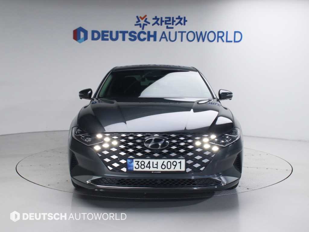 HYUNDAI Grandeur - Vista 3