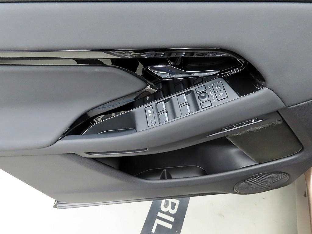 Land Rover Range Rover Bike 2026 Café - Importación desde Corea - HF Imports Iquique - Foto 13